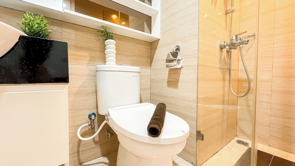 Industrial Chic Studio Apartment At Kemang Village