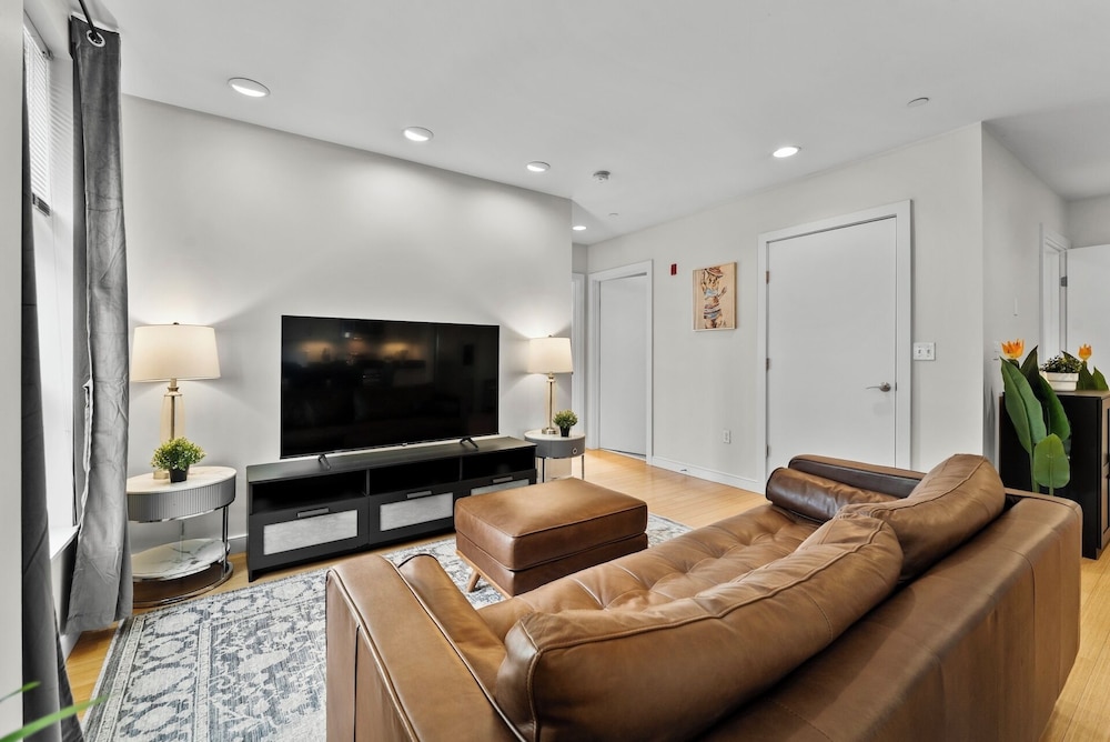 Furnished Apartment near BMC