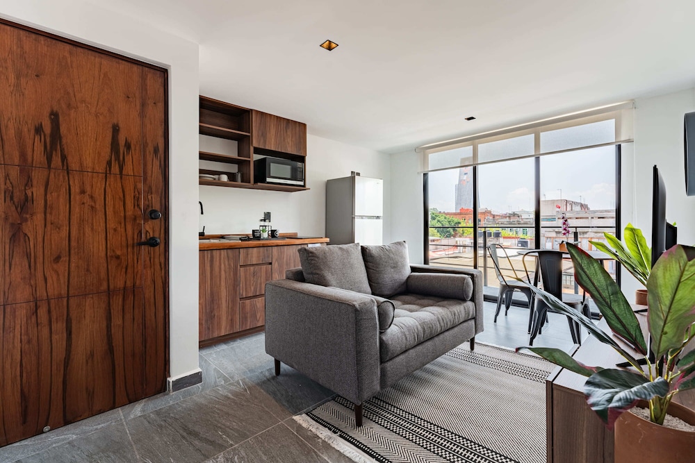Santa Maria Apartments by VH photo 3