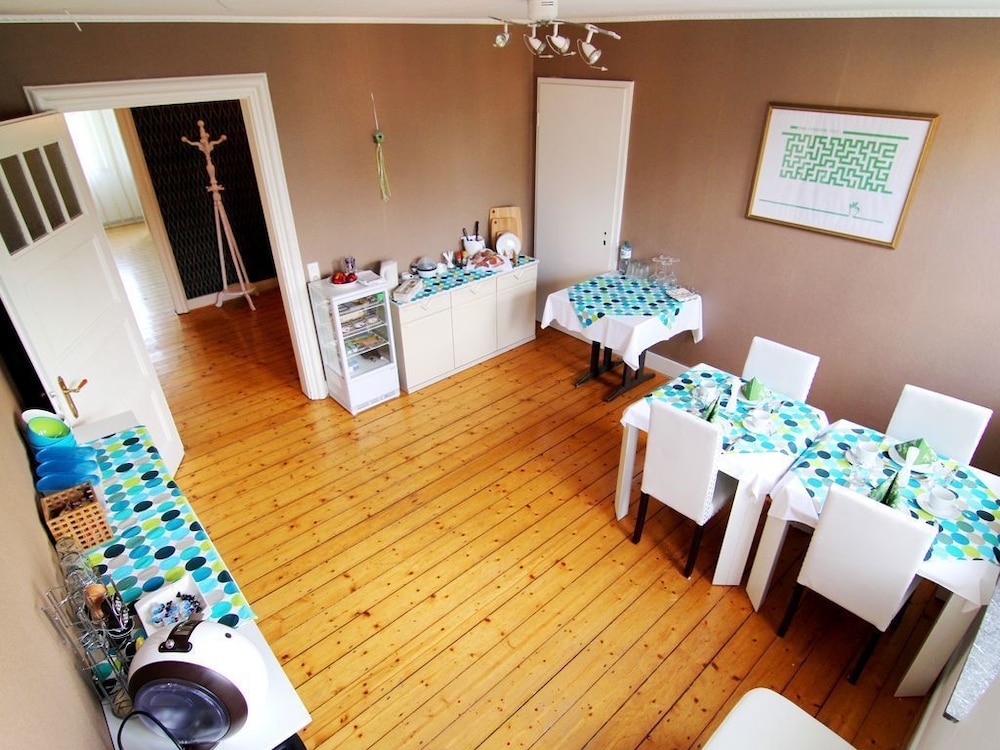 B&B Emg view 3