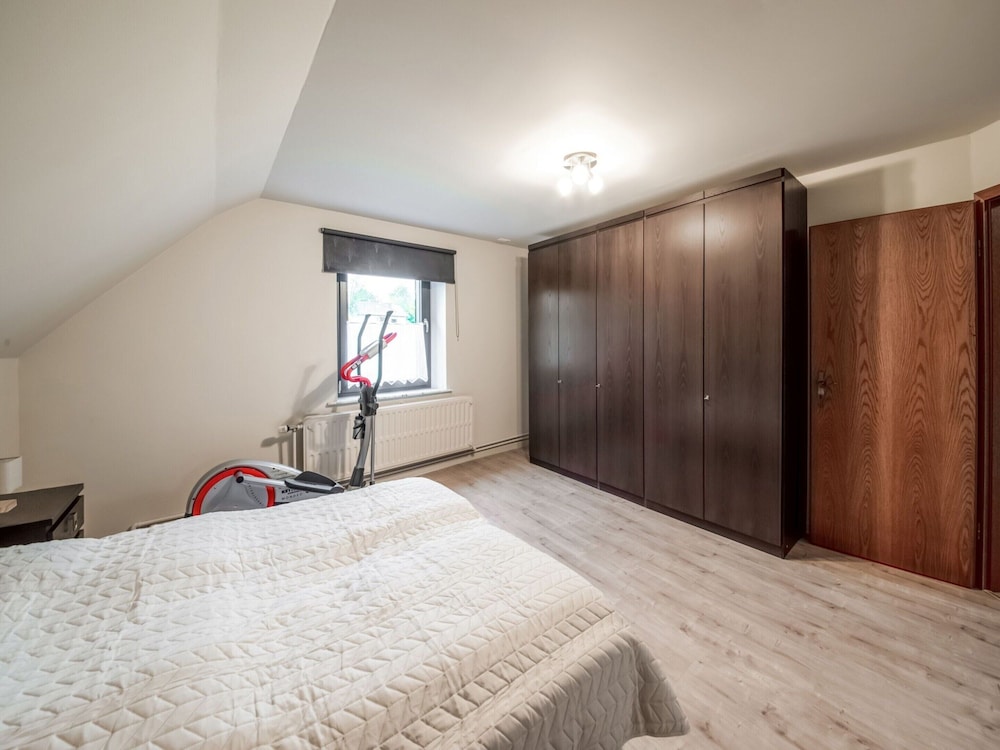 Holiday Home in Bullingen With Garden