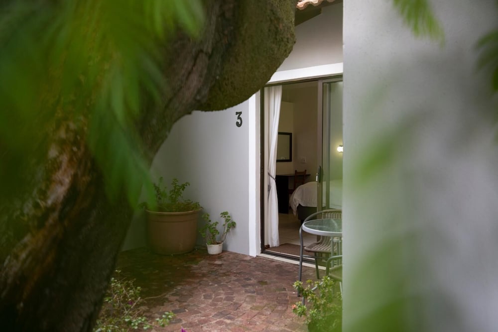 Angelica Guest House