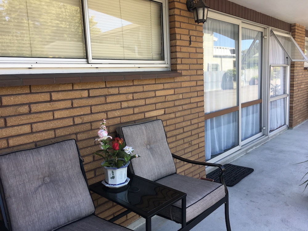 Coachman Motel