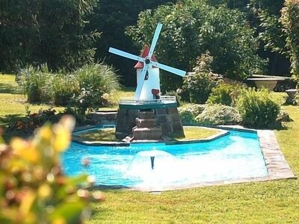 Hotel La Bombardiere - Property Image 1
