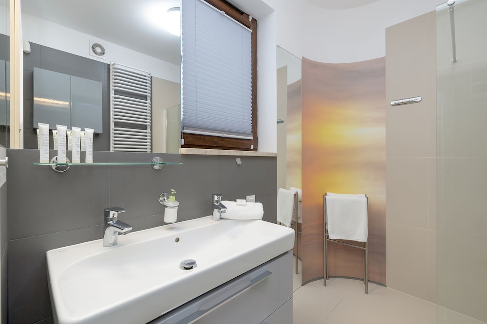 Apartment Miamar for 6 by Renters