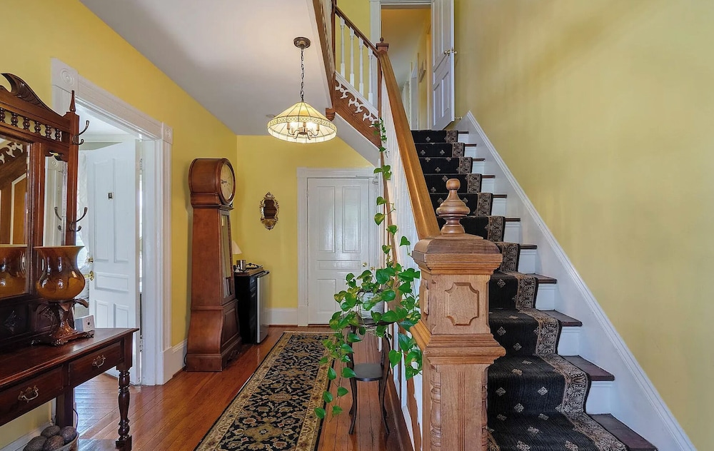 The Foster Harris House