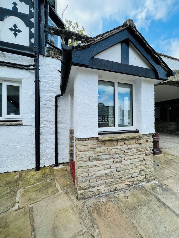 Pentre Cerrig Country House
