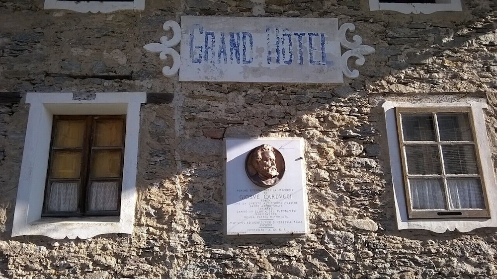 Grand Hotel Ceresole Reale - Property Image 1