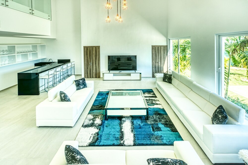 Cap Cana Villa for Rent Modern Fresh and Fully-equipped Oceanfront Villa