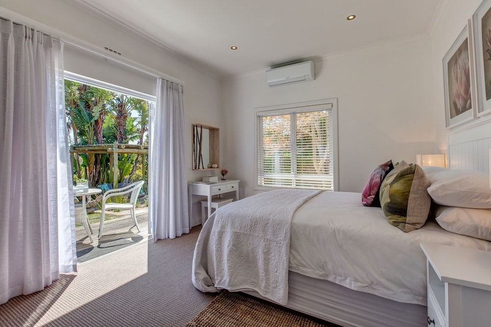 Amanzi Island Boutique Hotel
