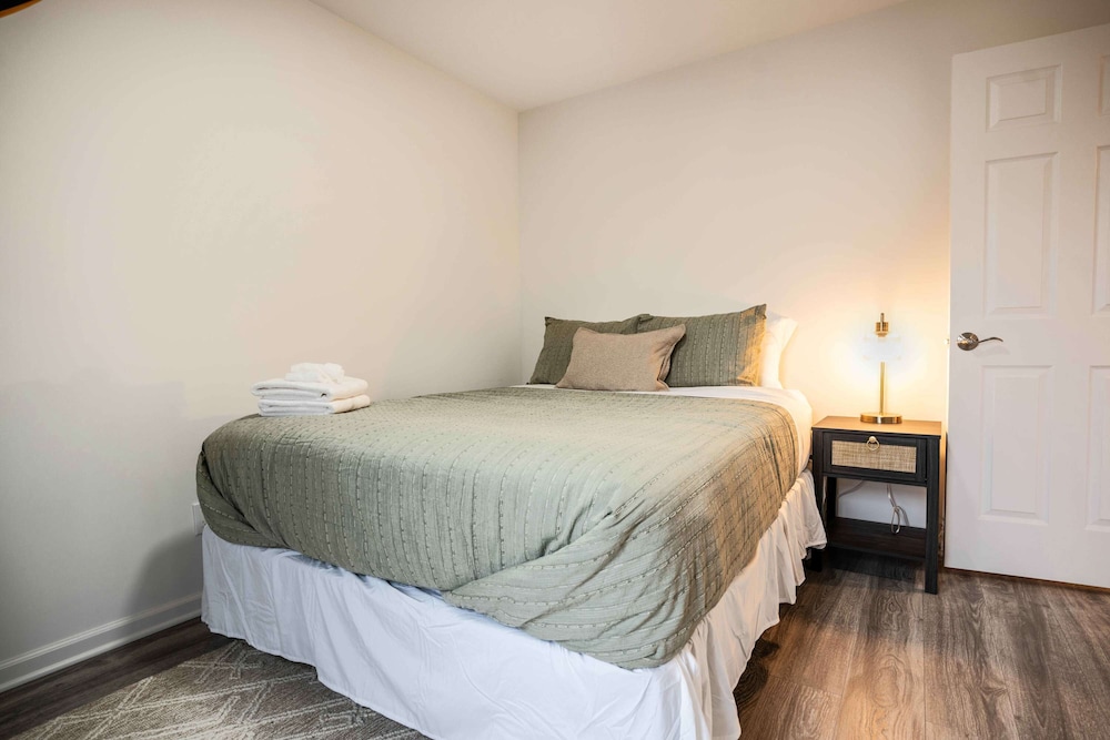 The Greystone - Stay for 12!