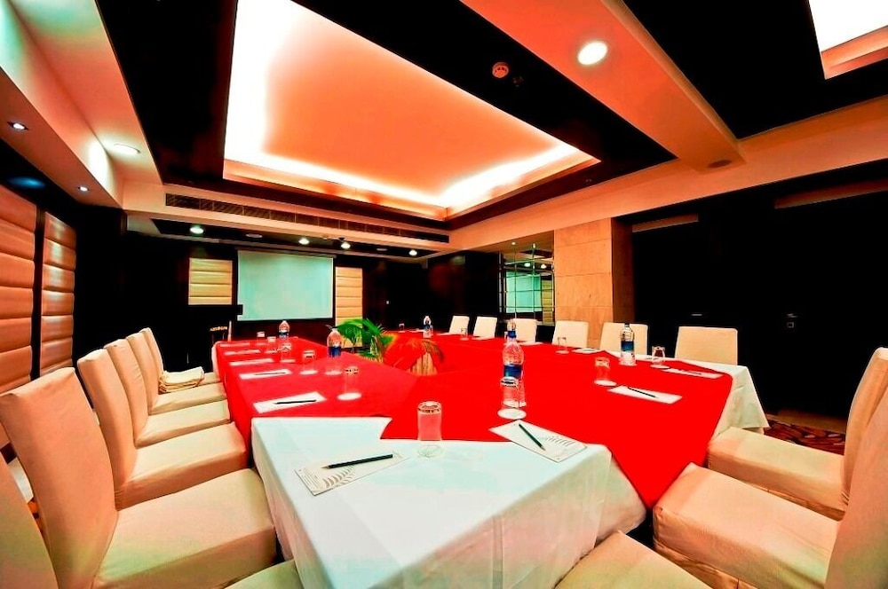 meeting & event spaces