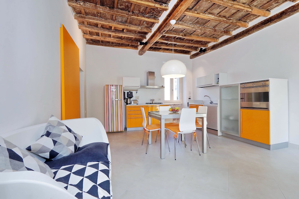 Reginella - WR Apartments