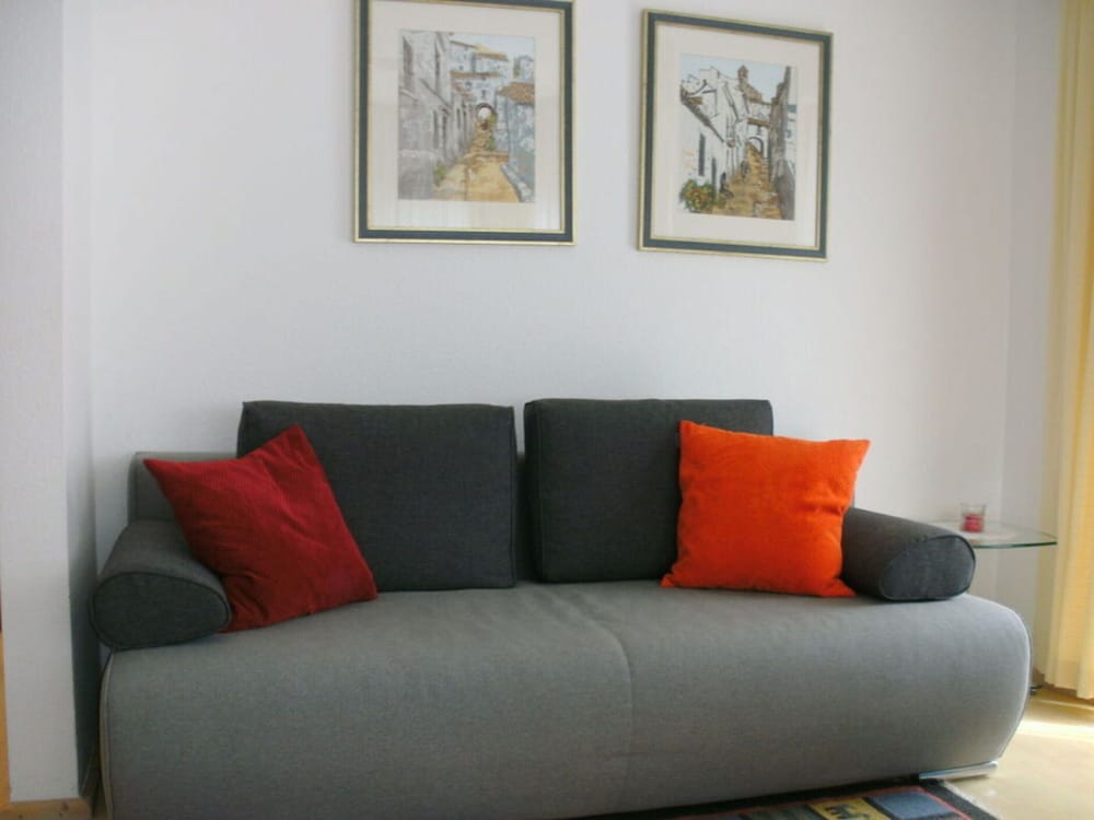 Cosy Holiday Home With Garden