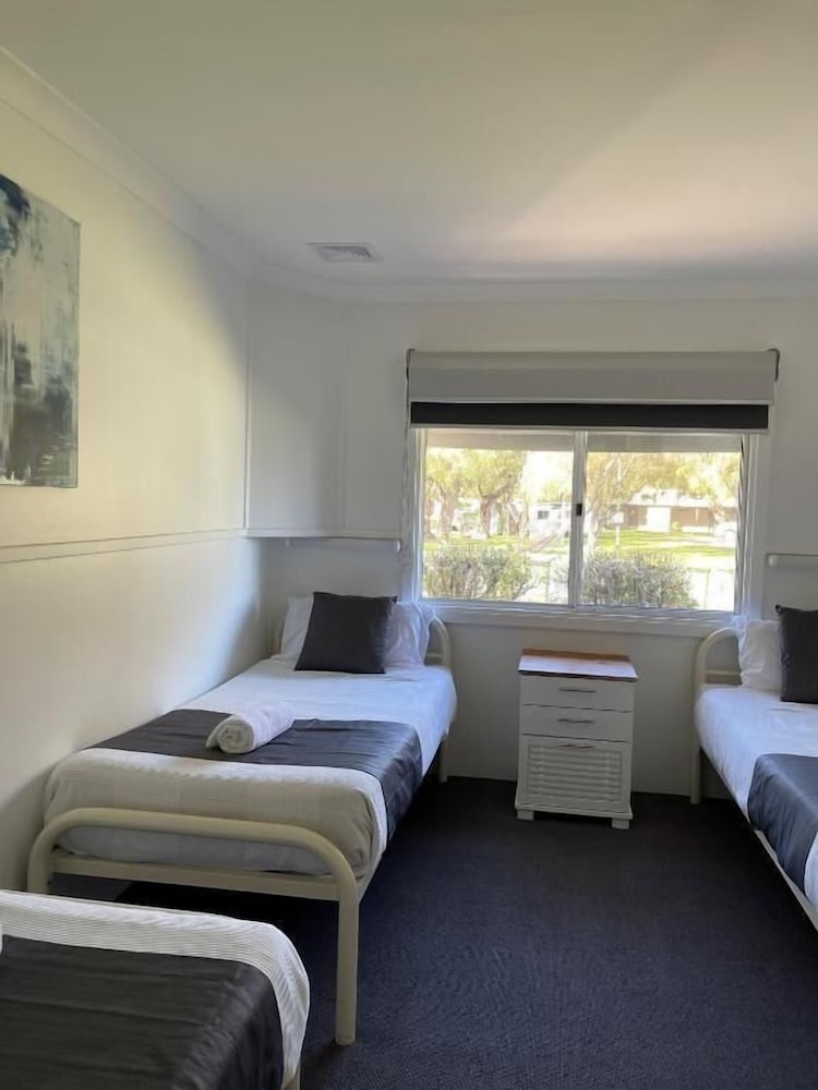Busselton Jetty Chalets