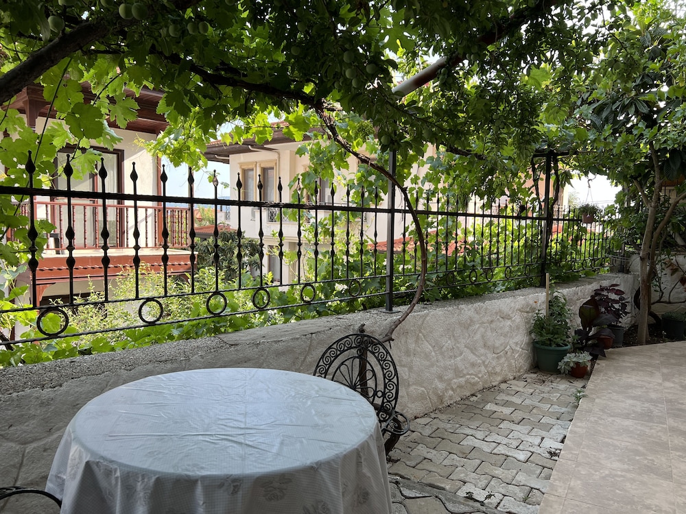 Photo 20