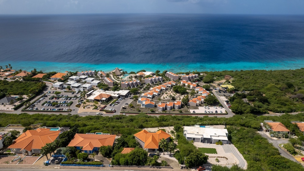 Coral Estate Holidays
