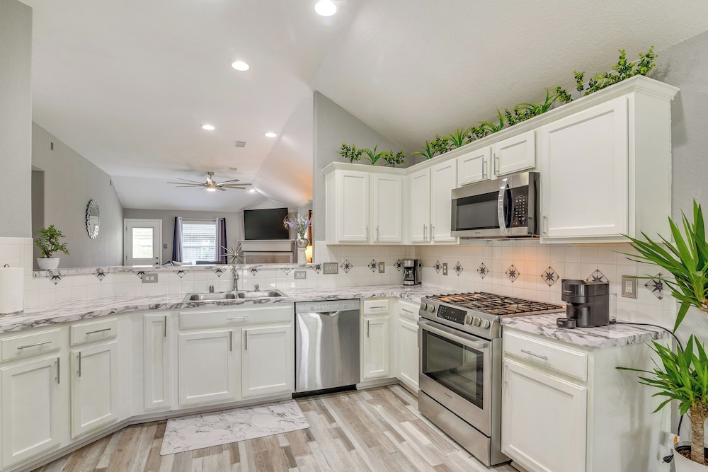 Modern + Spacious: Family Home w/ Yard in Houston!