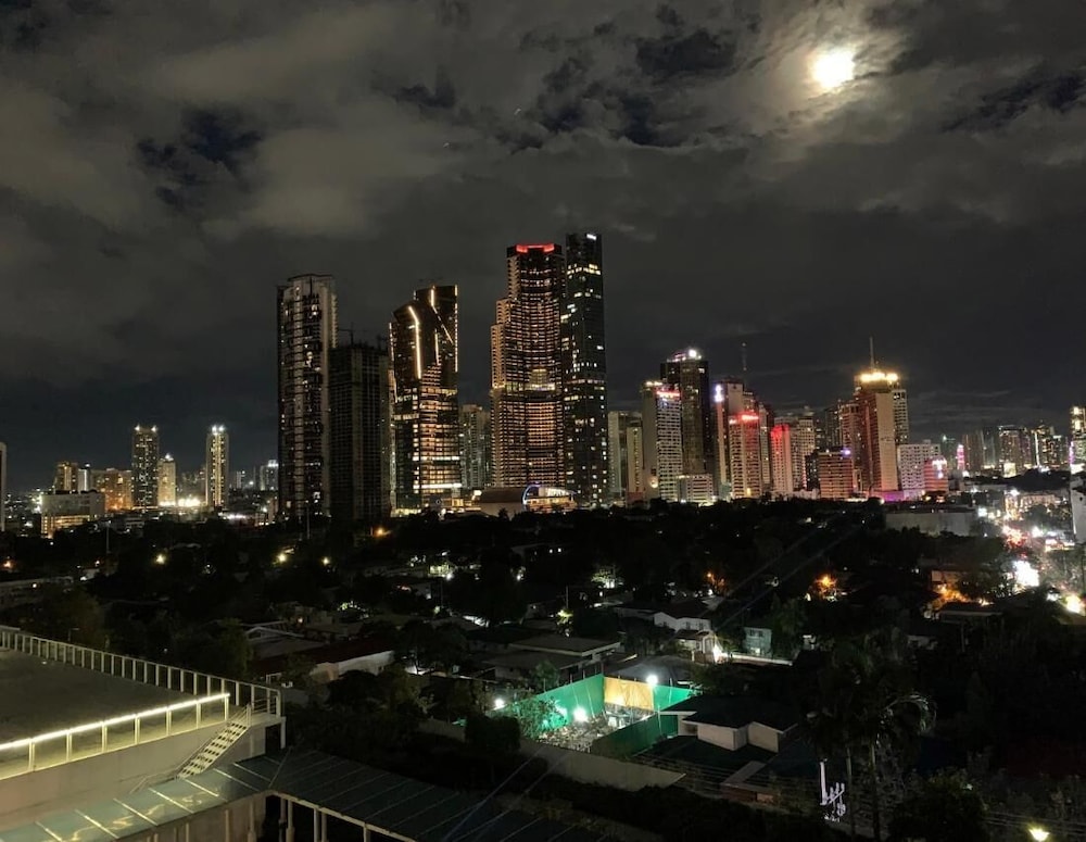 Condo With Balcony at Makati SM Jazz