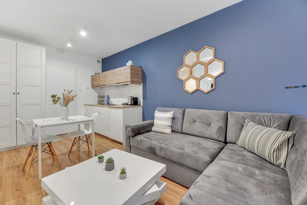 Aura - Riverside & Parking by Downtown Apartments