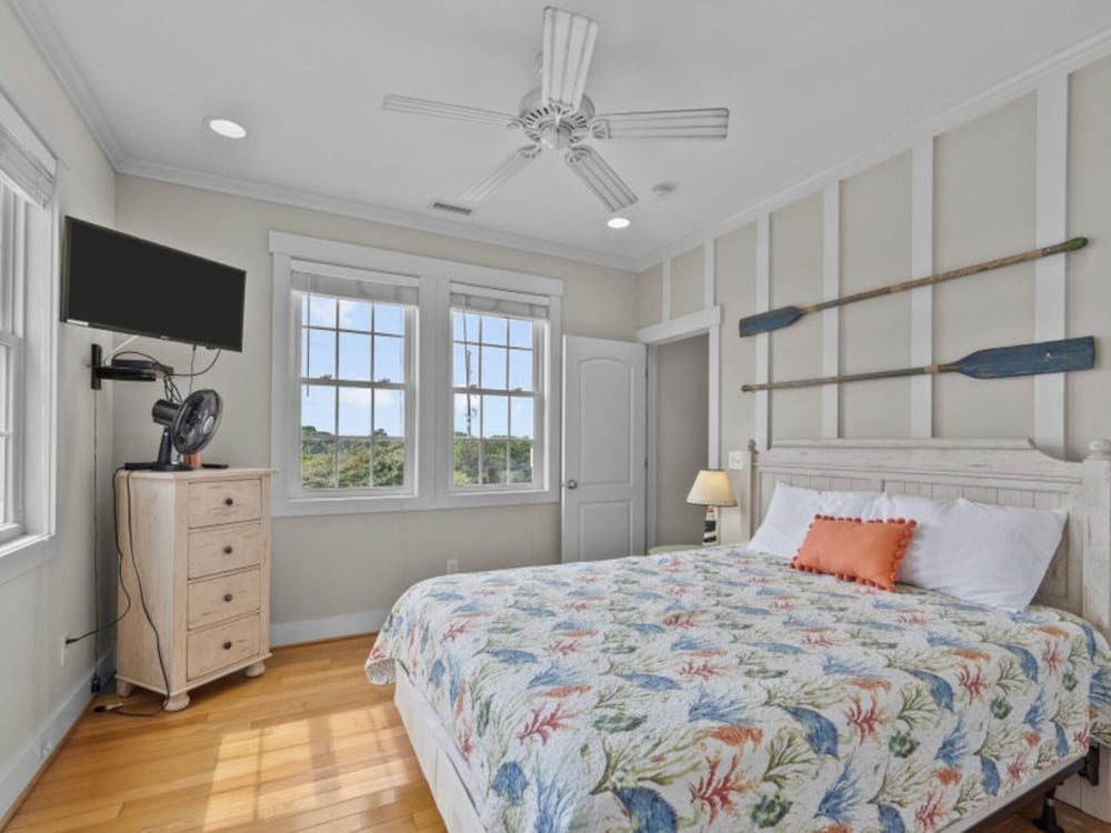 Ocean's Edge by Topsail Realty