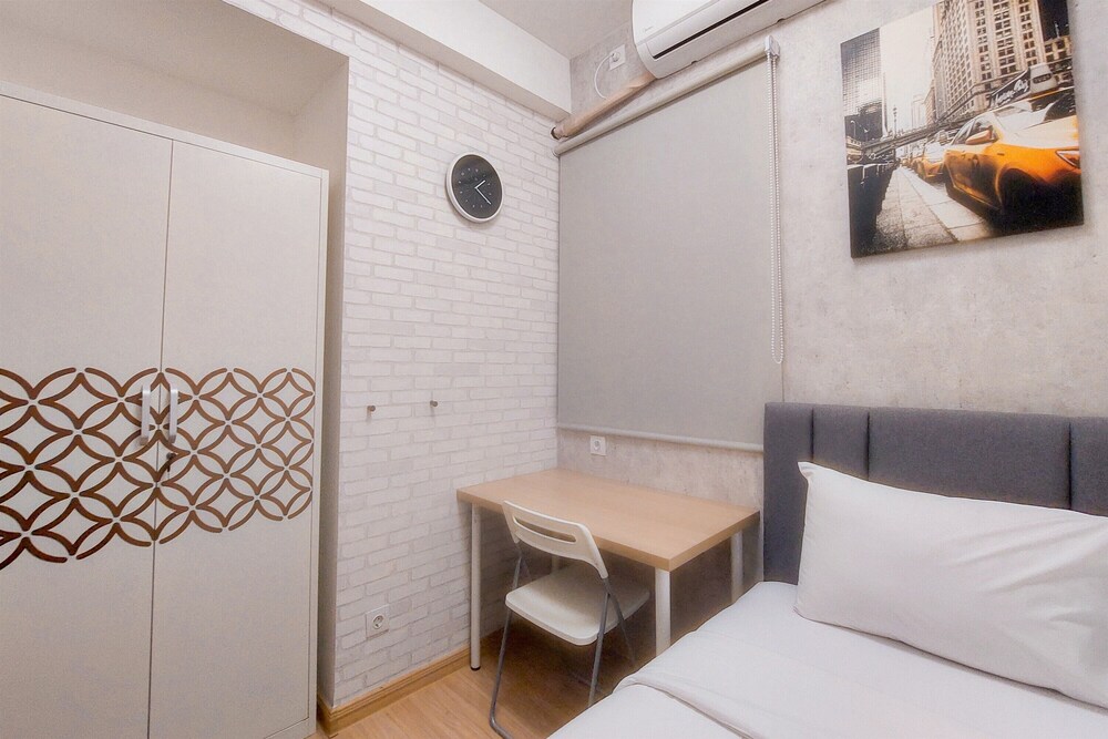 Comfort And Serene 2Br At Sky House Bsd Apartment