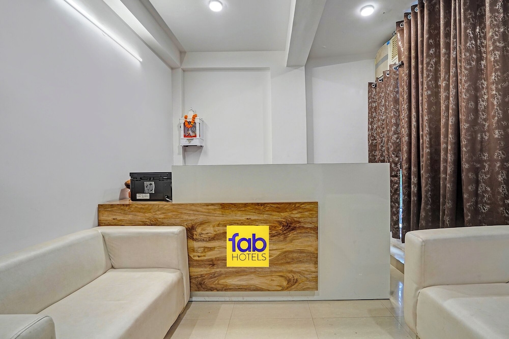 Fabhotel Aakarshan Residency