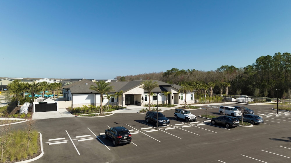 Fantastic Eight Bedrooms SF w/ Screened Pool at Storey Lake Resort 2887 - Image 1