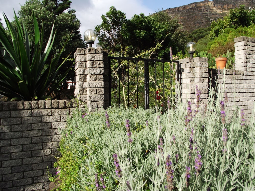 Bluebottle Guest House