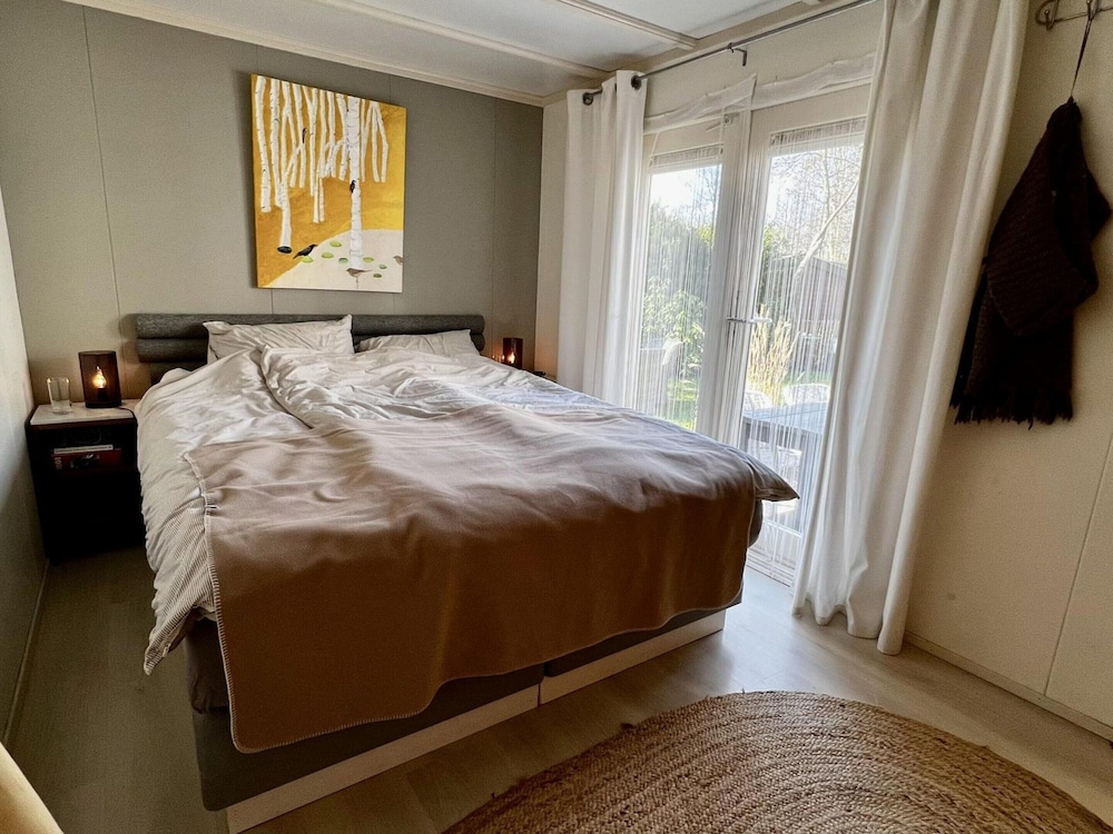 Chalet for Four Guests Near Beach
