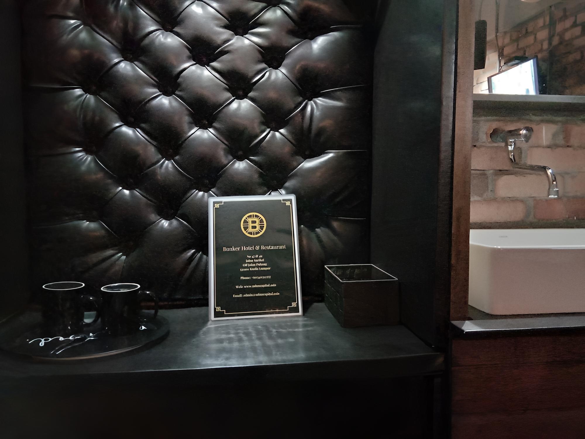 Bunker Hotel & Restaurant