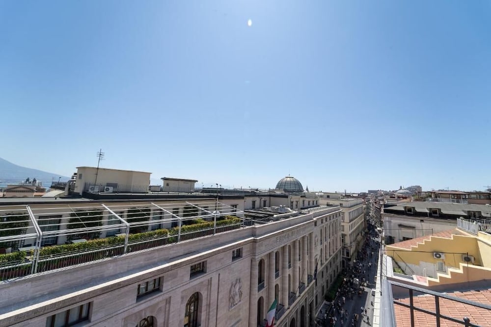 GREROS TOLEDO H. by Clapa Group dislocated hospitality