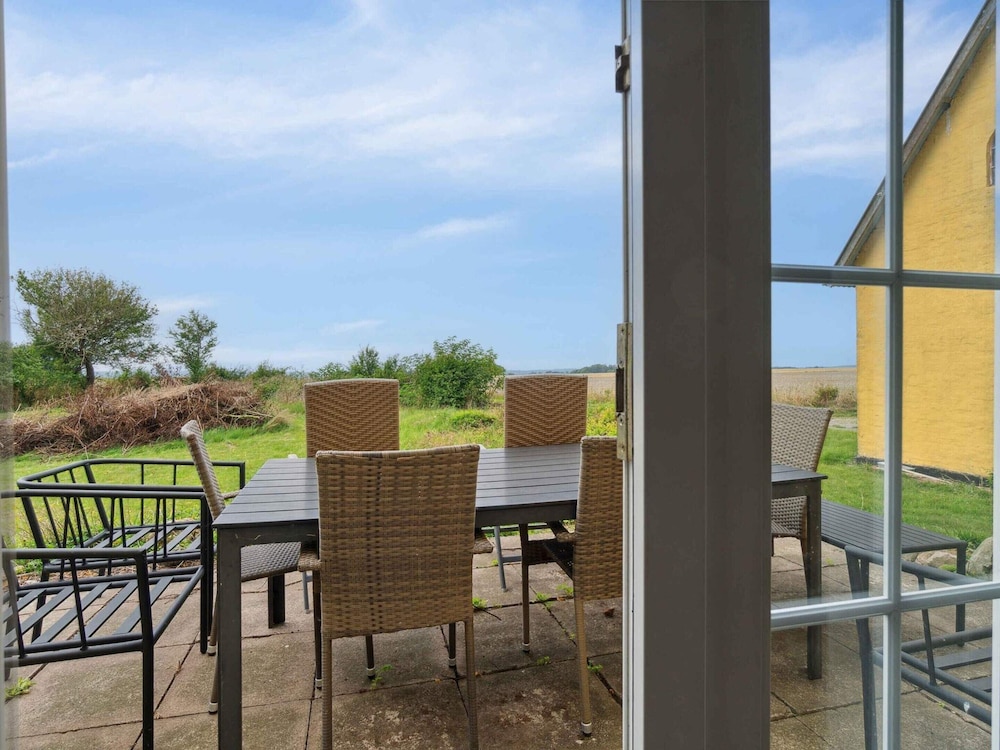 5 Star Holiday Home in Ronne