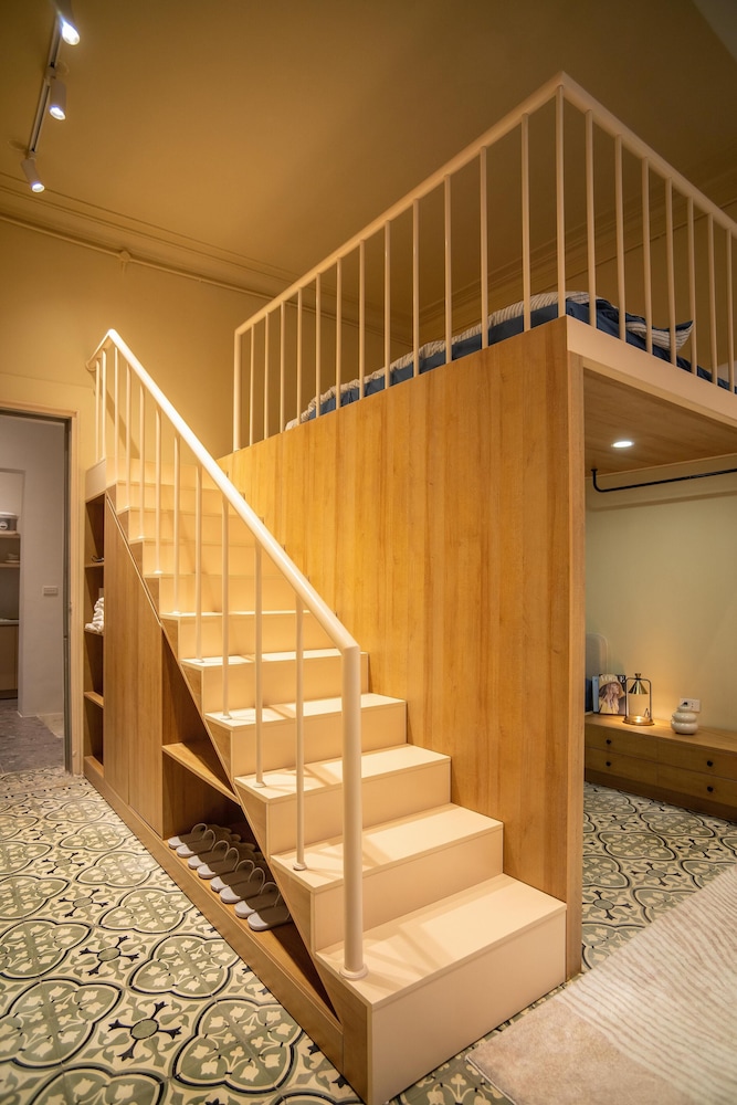 The Train Street Residence Ly Nam De