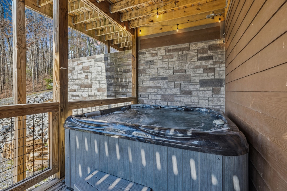 Wild Heart Lodge 4 Bedroom Cabin