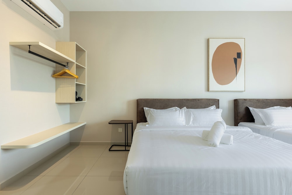 Sunshine Residence Suites