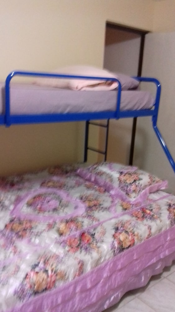 Sue's apt.