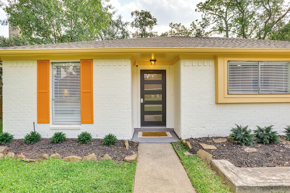 5 Mi to Lake Houston: Family Home in Humble