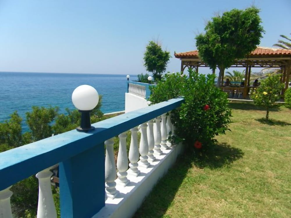 Cypriana Apartments