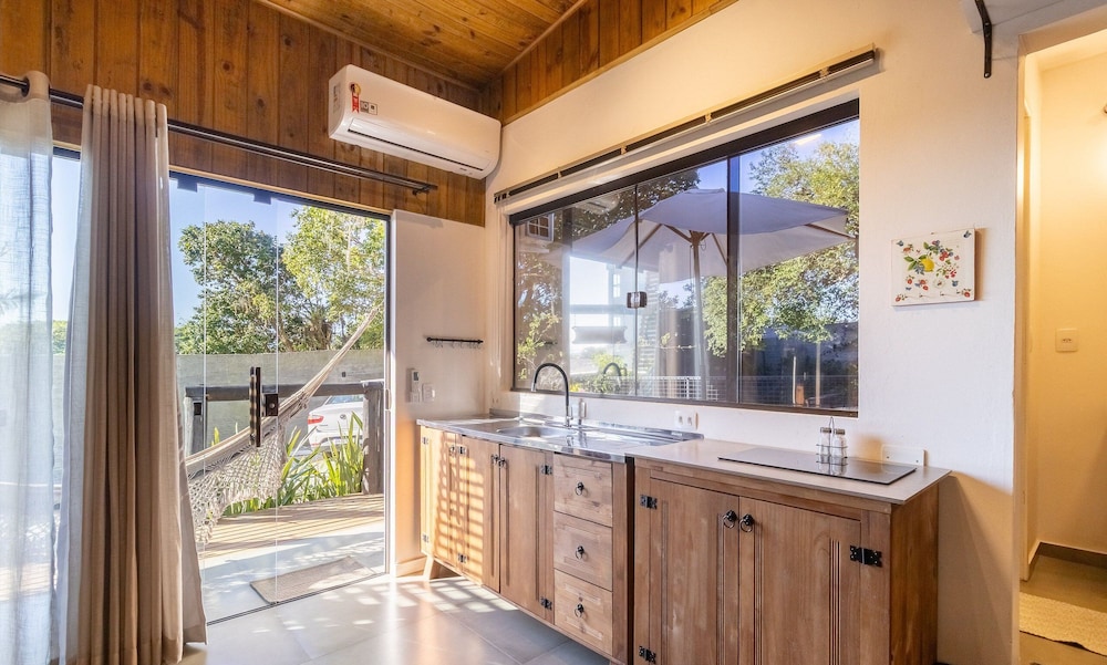 Your Getaway in Florianopolis, Just Minutes From the Beach NDE