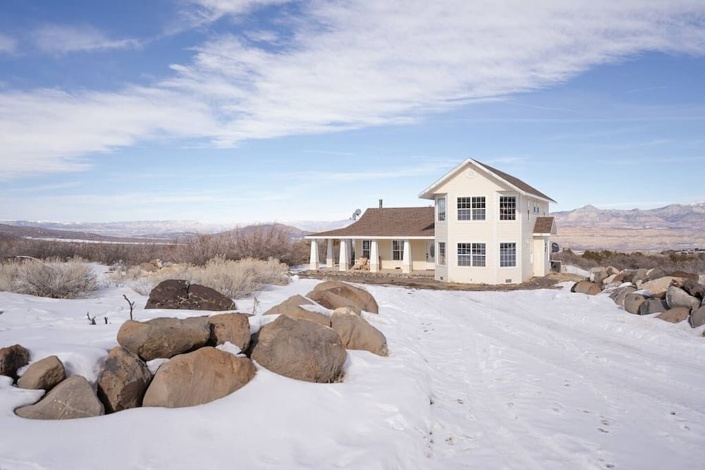 Lone Eagle Haven 3 Bedroom Home