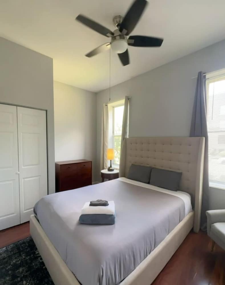 1BR WD Near BJ Hospital Forest Park Zoo view 2