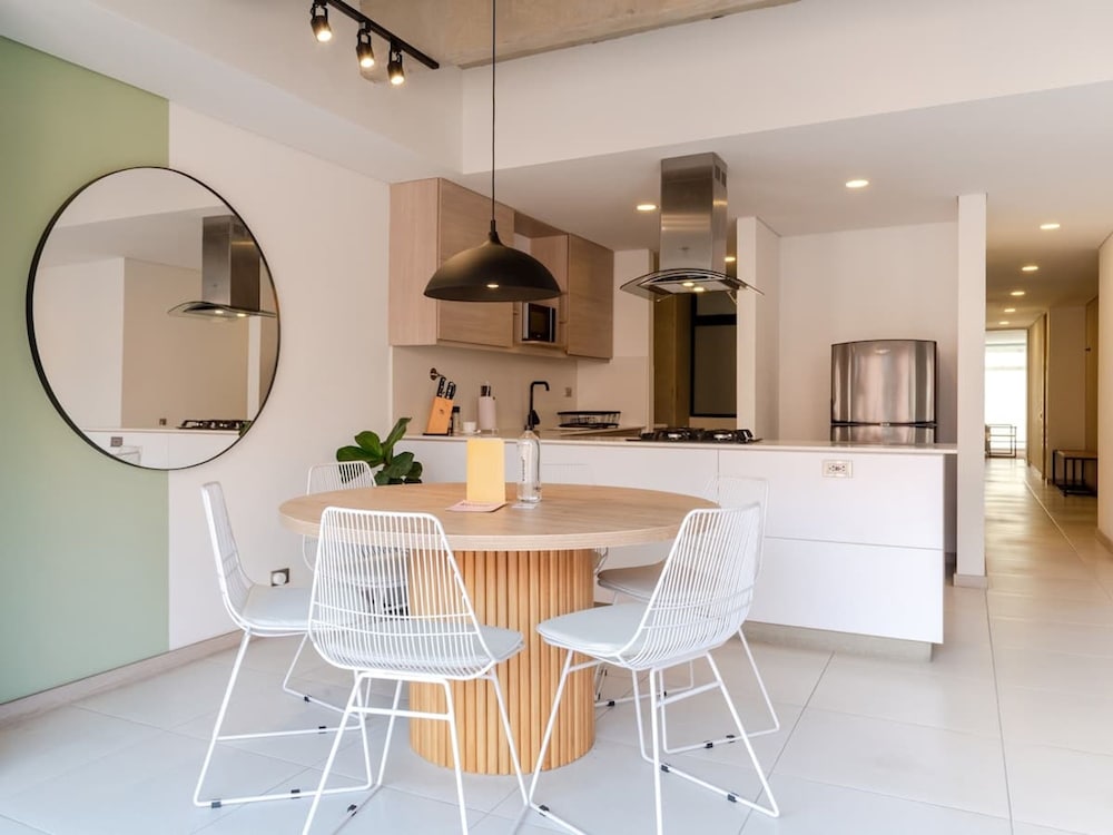 Fancy 3brw Balcony in Laureles Medell n