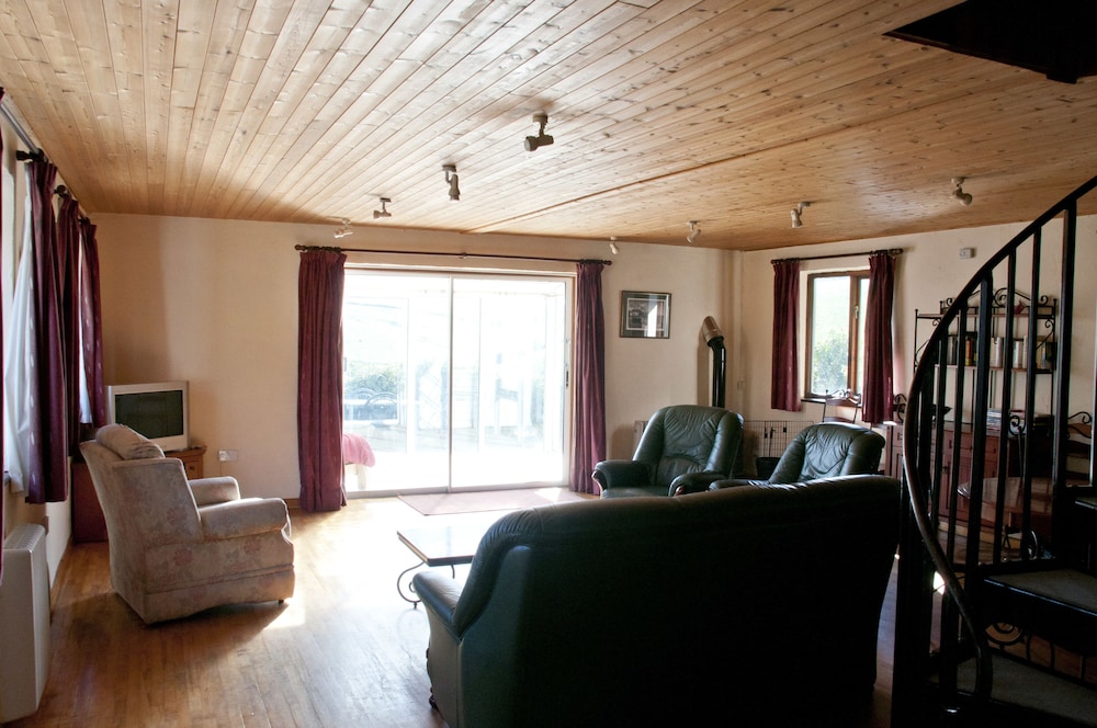 Wringford Cottages