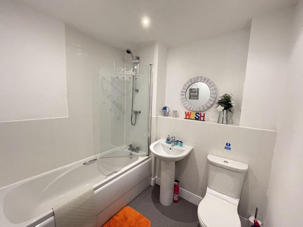 Grand Central Apartments, Centro