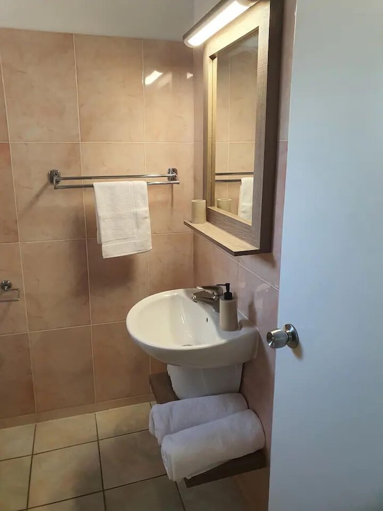LARNACA BAY SUITES
