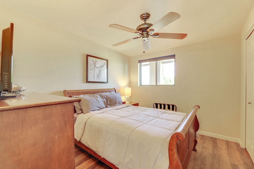 Home Near El Conquistador Golf: Hot Tub + Mtn View