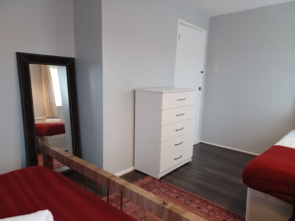 Poynters House - Huku Kwetu Luton view 4