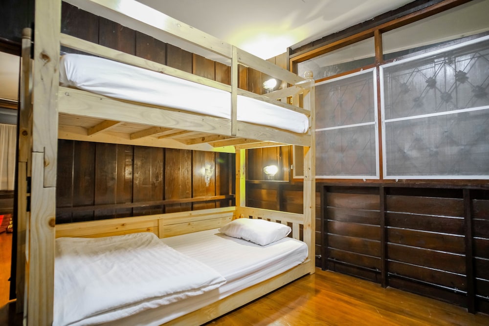SamSibSan Hostel