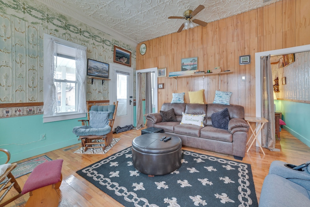 Historic Houghton Lake Getaway Near Shoreline - Property Image 21